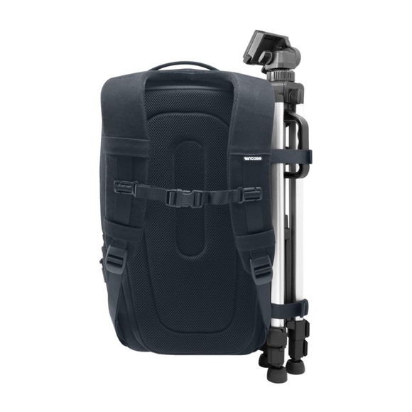 Incase DSLR Pro Pack Navy Blue DSLR Camera Backpack main image 6